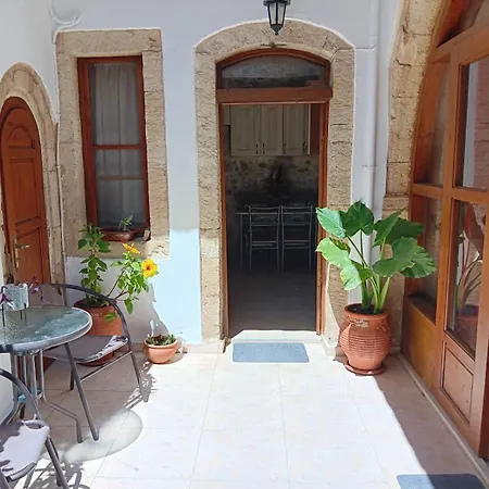 Bed and breakfast Rustic Serenity Rétino